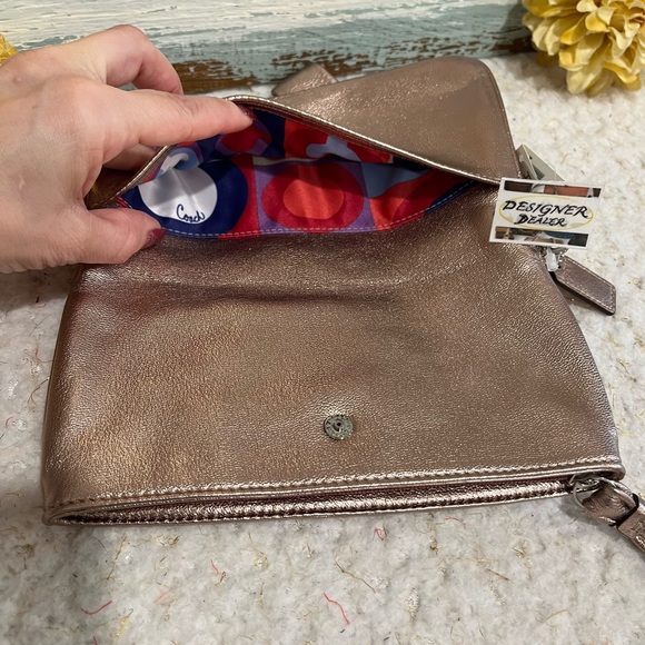 Authentic COACH Rose Metallic Leather Clutch NWT 42179 - Picture 3 of 11